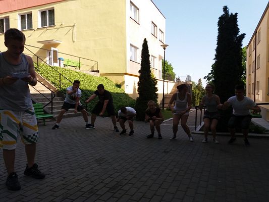  Grafika #116: Wycieczka klasy VIII do Jastrzębiej Góry