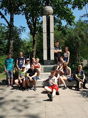  Grafika #197: Wycieczka klasy VIII do Jastrzębiej Góry