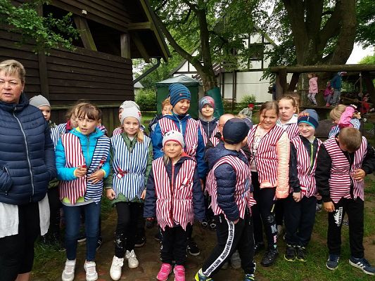  Grafika #65: Wycieczka do Grąbkowa