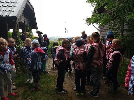  Grafika #14: Wycieczka do Grąbkowa