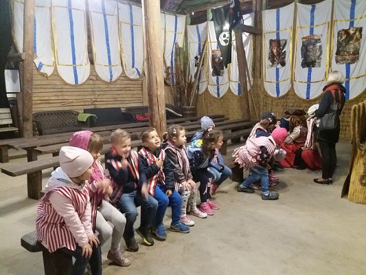  Grafika #4: Wycieczka do Grąbkowa