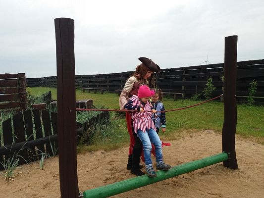  Grafika #18: Wycieczka do Grąbkowa