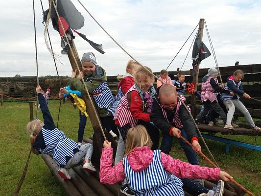  Grafika #82: Wycieczka do Grąbkowa