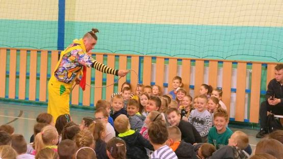  Grafika #18: CYRK PRZYJECHAŁ!