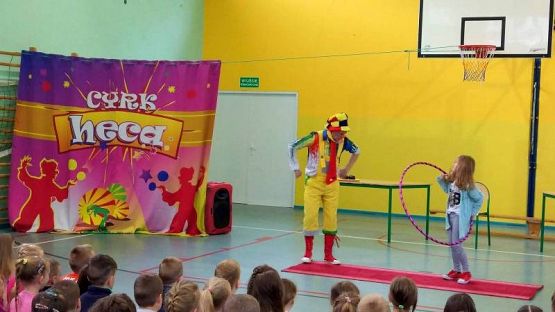  Grafika #19: CYRK PRZYJECHAŁ!