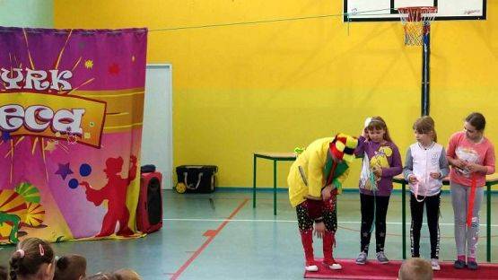  Grafika #24: CYRK PRZYJECHAŁ!