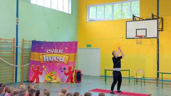  Grafika #40: CYRK PRZYJECHAŁ!