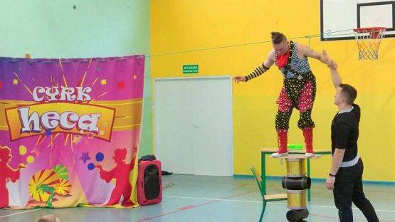  Grafika #44: CYRK PRZYJECHAŁ!