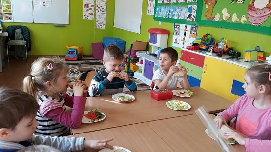 Grafika #10: Zdrowe odżywianie w oddziale przedszkolnym 5 -latków