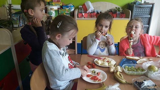 Grafika #18: Zdrowe odżywianie w oddziale przedszkolnym 5 -latków