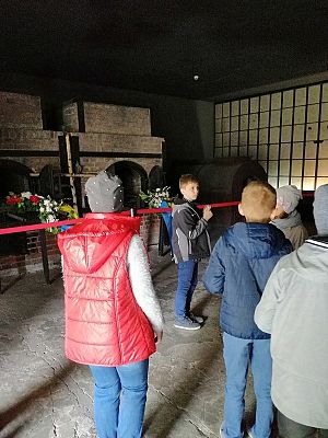  Grafika #3: 74. rocznica oswobodzenia KL Stutthof