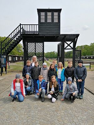  Grafika #9: 74. rocznica oswobodzenia KL Stutthof