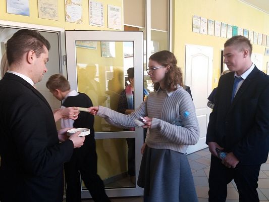  Grafika #5: Egzaminy 8-klasisty