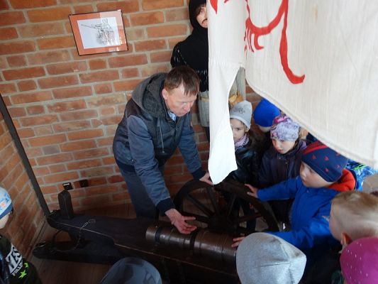  Grafika #2: Wycieczka do Muzeum w Lęborku