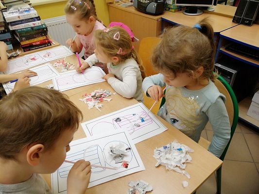  Grafika #7: Przedszkola z klasa - zajęcia logopedyczne