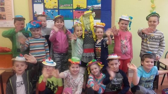  Grafika #9: Przywitanie wiosny przez klasę I SP