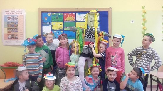  Grafika #12: Przywitanie wiosny przez klasę I SP