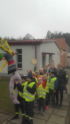  Grafika #14: Przywitanie wiosny przez klasę I SP