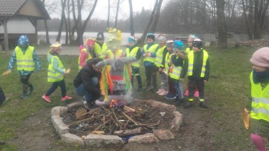  Grafika #17: Przywitanie wiosny przez klasę I SP