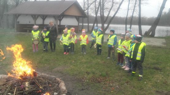  Grafika #20: Przywitanie wiosny przez klasę I SP