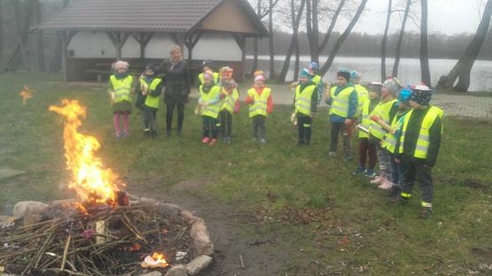  Grafika #22: Przywitanie wiosny przez klasę I SP