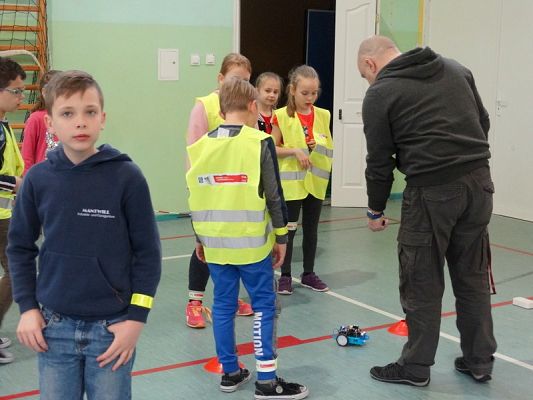  Grafika #13: Pierwszy Dzień Wiosny z Nowymi Technologiami