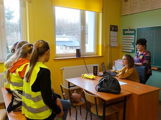  Grafika #18: Pierwszy Dzień Wiosny z Nowymi Technologiami