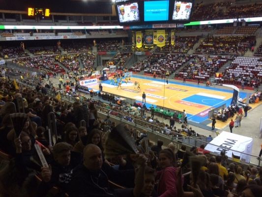  Grafika #5: KIBICUJEMY na ERGO ARENIE