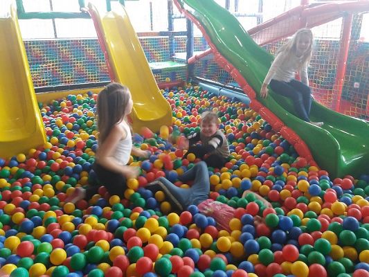 Grafika #11: Wyjazd do Active Kids Madagaskar