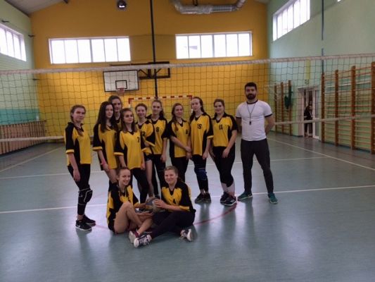  Grafika #0: Gminne zawody w piłkę siatkową dziewcząt w ramach Igrzysk Młodzieży Szkolnej