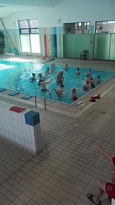 Grafika #7: Pierwsze zajęcia na basenie