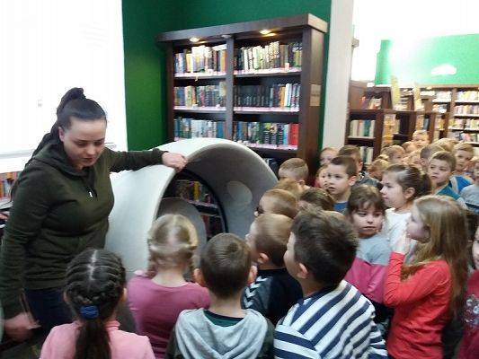  Grafika #3: Wizyta w MBP w Lęborku