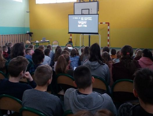 Grafika #2: Rekolekcje 2019