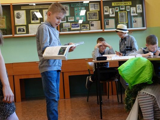  Grafika #6: Inscenizacje legend na języku polskim