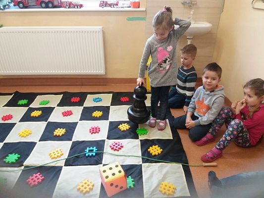  Grafika #24: Czytamy z Gangiem Słodzików