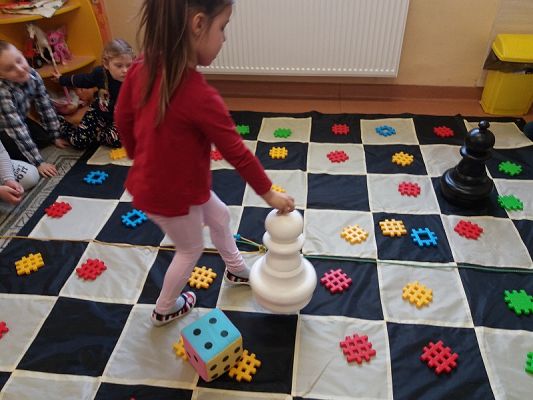  Grafika #32: Czytamy z Gangiem Słodzików