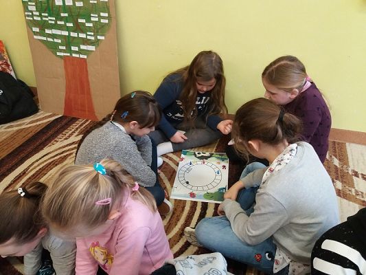  Grafika #2: Czytamy z Gangiem Słodzików