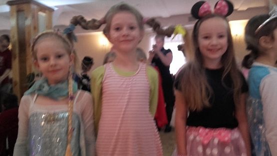  Grafika #5: Bal karnawałowy