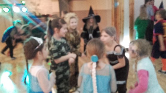  Grafika #20: Bal karnawałowy