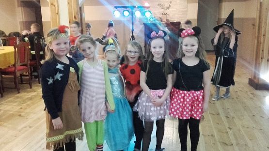  Grafika #13: Bal karnawałowy