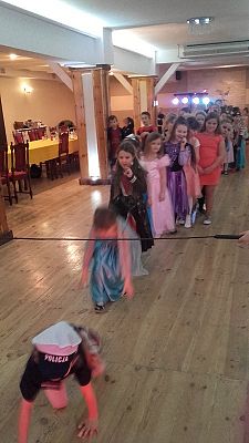  Grafika #22: Bal karnawałowy