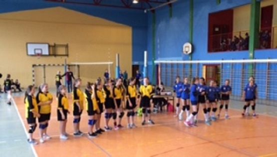 Grafika #4: Powiatowe zawody w mini piłkę siatkową dziewcząt w ramach Igrzysk Dzieci