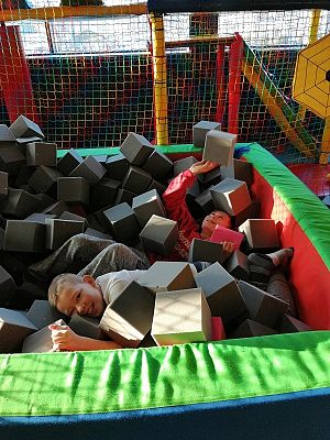  Grafika #5: Wycieczka do Centrum Rozrywki dla dzieci Madagaskar