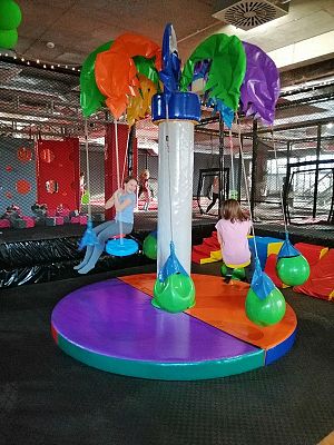  Grafika #13: Wycieczka do Centrum Rozrywki dla dzieci Madagaskar