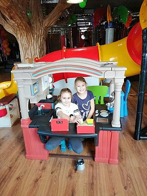  Grafika #20: Wycieczka do Centrum Rozrywki dla dzieci Madagaskar