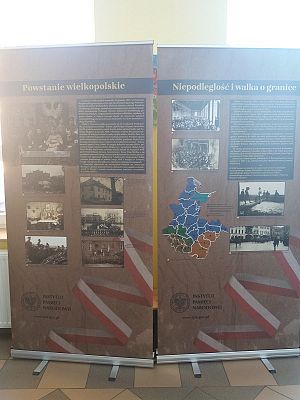  Grafika #3: Wystawa historyczna w naszej szkole