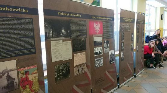  Grafika #16: Wystawa historyczna w naszej szkole