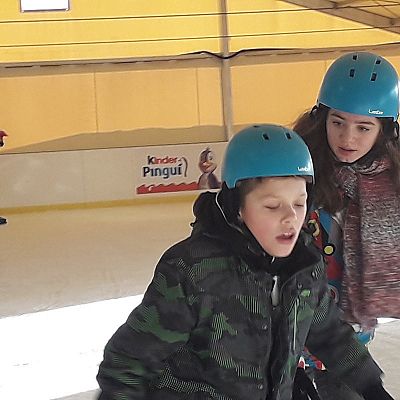 Grafika #20: Gry i zabawy na lodowisku