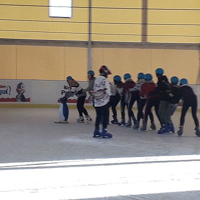 Grafika #13: Gry i zabawy na lodowisku