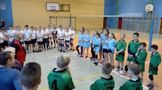 Grafika #0: Gminne zawody w piłce siatkowej dziewcząt i chłopców w ramach Igrzysk Dzieci.